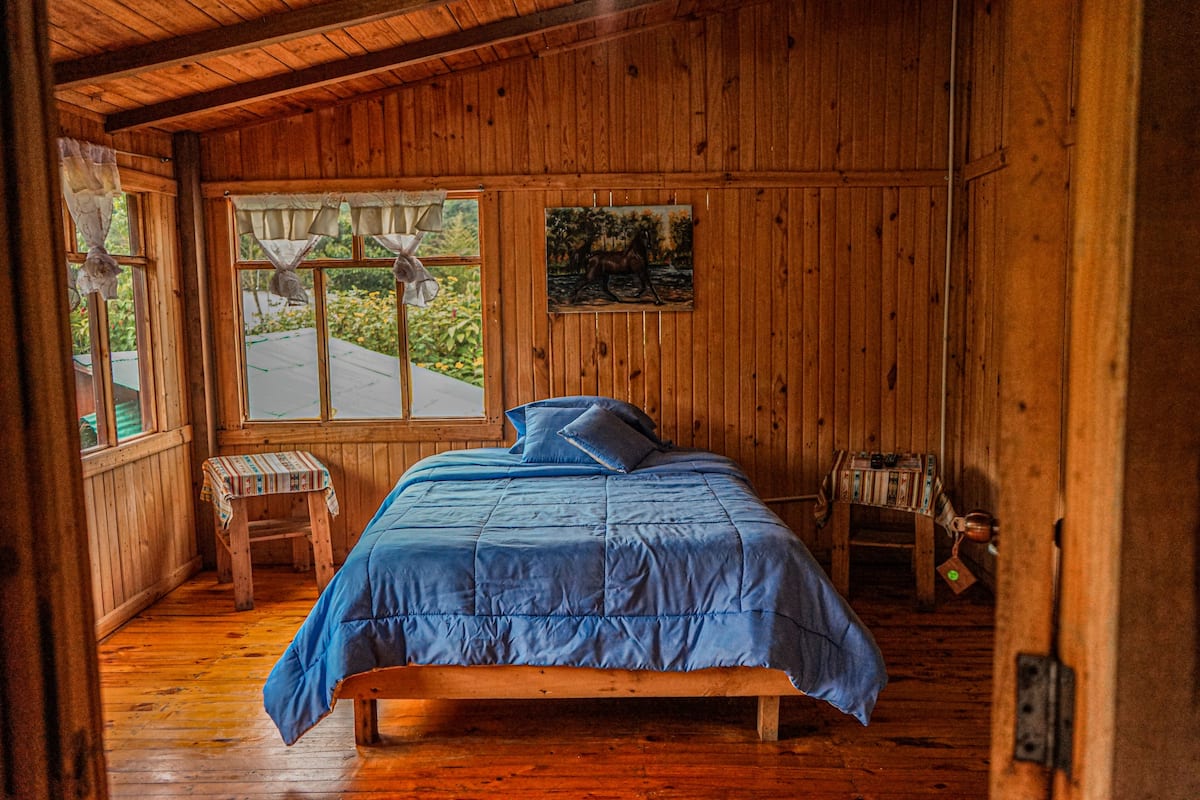 1 habitación, cubrecamas y decoración personalizada