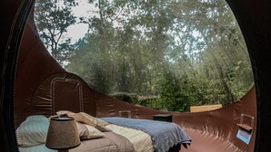 Unclassified image, 5 of 79, button - Mindo GlamBird Glamping &amp; Lodge (Mindo)