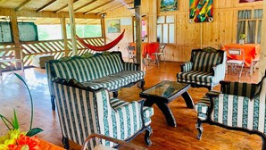 Unclassified image, 2 of 79, button - Mindo GlamBird Glamping &amp; Lodge (Mindo)