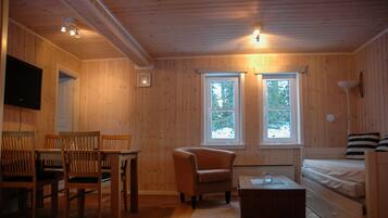Cabin | Living room | Flat-screen TV
