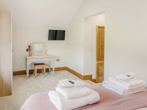 4 habitaciones, wifi gratis y ropa de cama