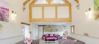 4 bedroom accommodation in Alton, nr Chesterfield