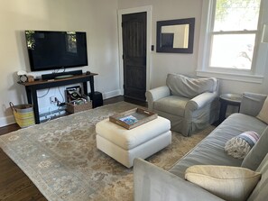 تلفزيون ذكي، كُتُب، ستيريو، طابعة