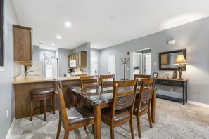 Dining - 2 Bedroom, 2 Bathroom Golf Condo feat. Covered Balcony with BeautifulCourse View (Branson)