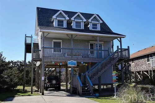 White Dune- Family Beach House in Avon – Steps to Surf, Fishing & Kiteboarding