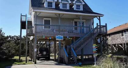 White Dune- Family Beach House in Avon – Steps to Surf, Fishing & Kiteboarding