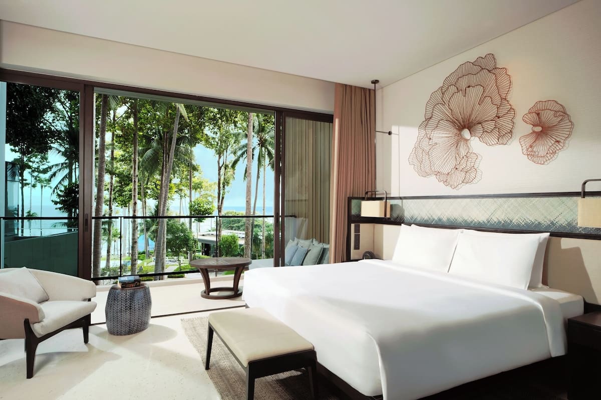 Room, 1 Bedroom (Regency - Club Access) | View from room