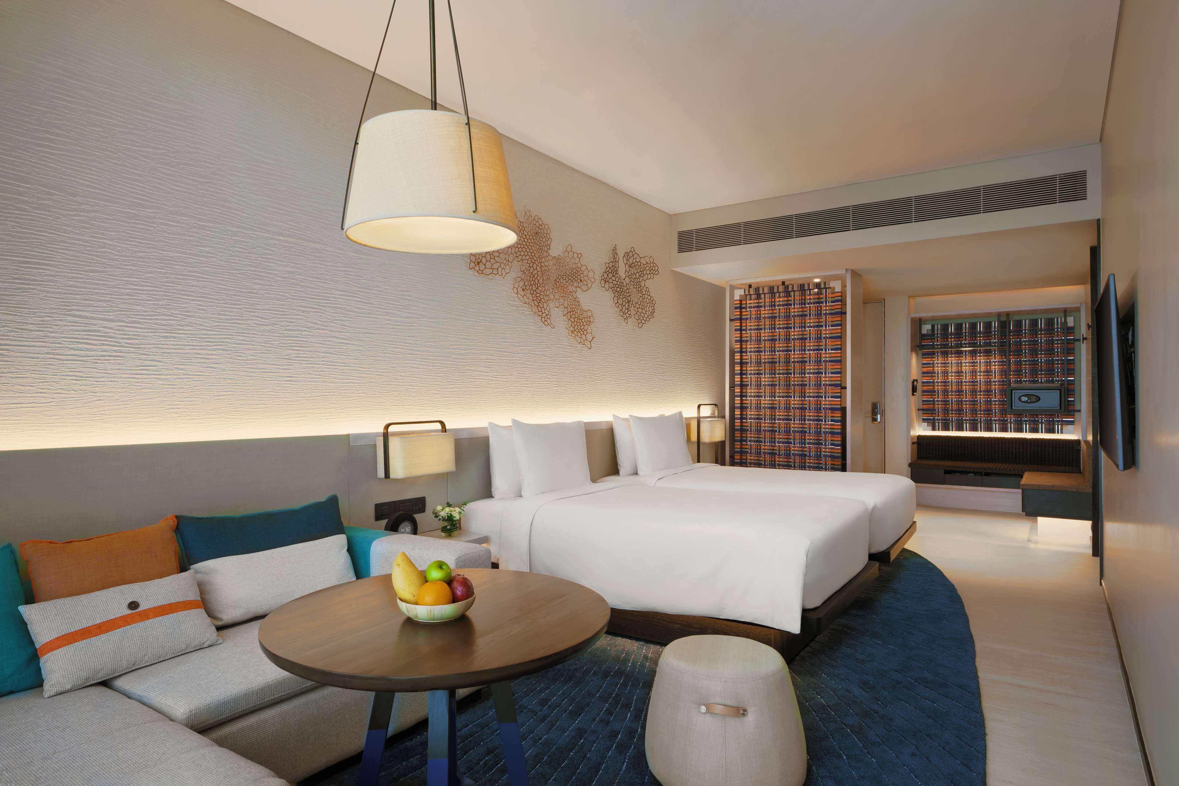 Premium bedding, minibar, in-room safe, iron/ironing board