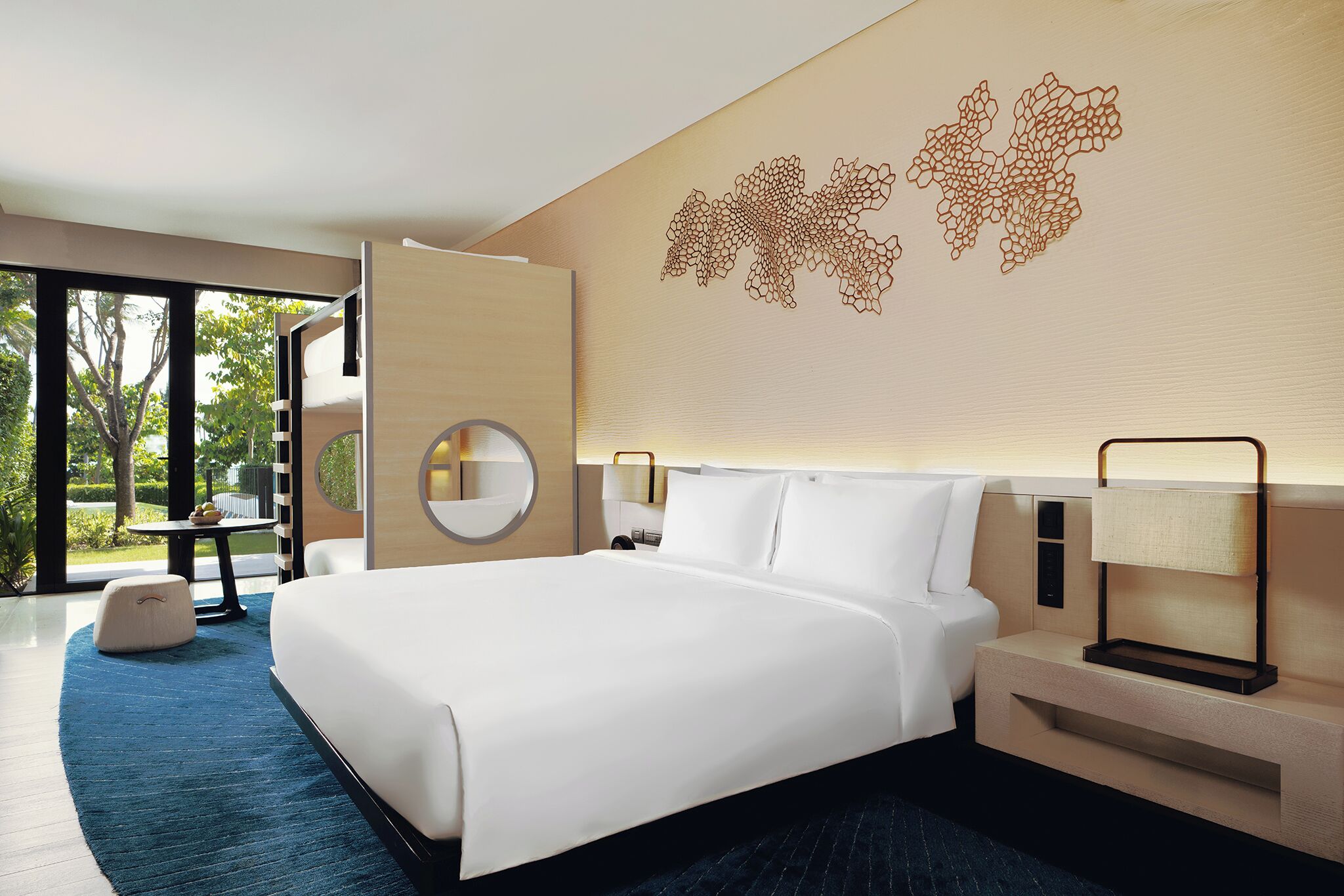 패밀리룸, 킹사이즈침대 1개, 정원 전망 (with Bunk Bed) | 고급 침구, 미니바, 객실 내 금고, 다리미/다리미판