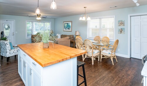 The Sea Islander  - Last Minute July Special ONLY 179 per night!