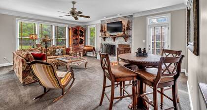 Waterfront home with 5 Acres! 4 bedrooms 3.5 bathrooms