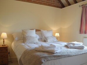3 chambres, Wi-Fi gratuit, draps fournis