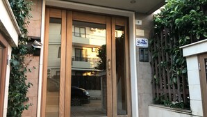 Exterior detail - Cozy apartment with breakfast included and private garage on request (Foggia)