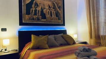 1 bedroom, in-room safe, desk, soundproofing