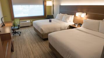 1 Schlafzimmer, Schreibtisch, Verdunkelungsvorhänge