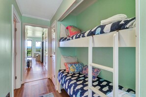 1 bedroom, memory-foam beds, WiFi, bed sheets