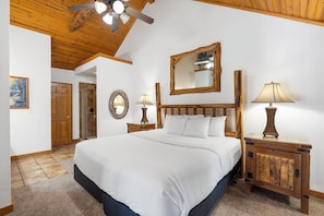 2 bedrooms, iron/ironing board, free WiFi, bed sheets - "Woodsy" Walk-in Cabin near Everything Branson has to Offer! (Branson)