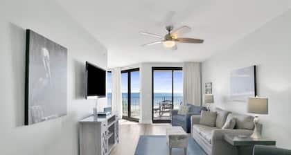 Beachfront 1BR @ Phoenix X • Sleeps 6 • Gulf Views, Balcony & Next to Flora-Bama