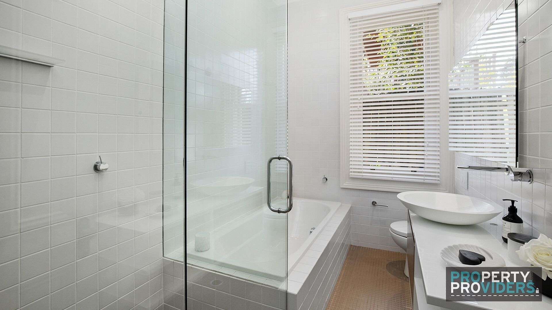 Modern Classic at Mosman Bay - 5 Mins To Ferry — image 21