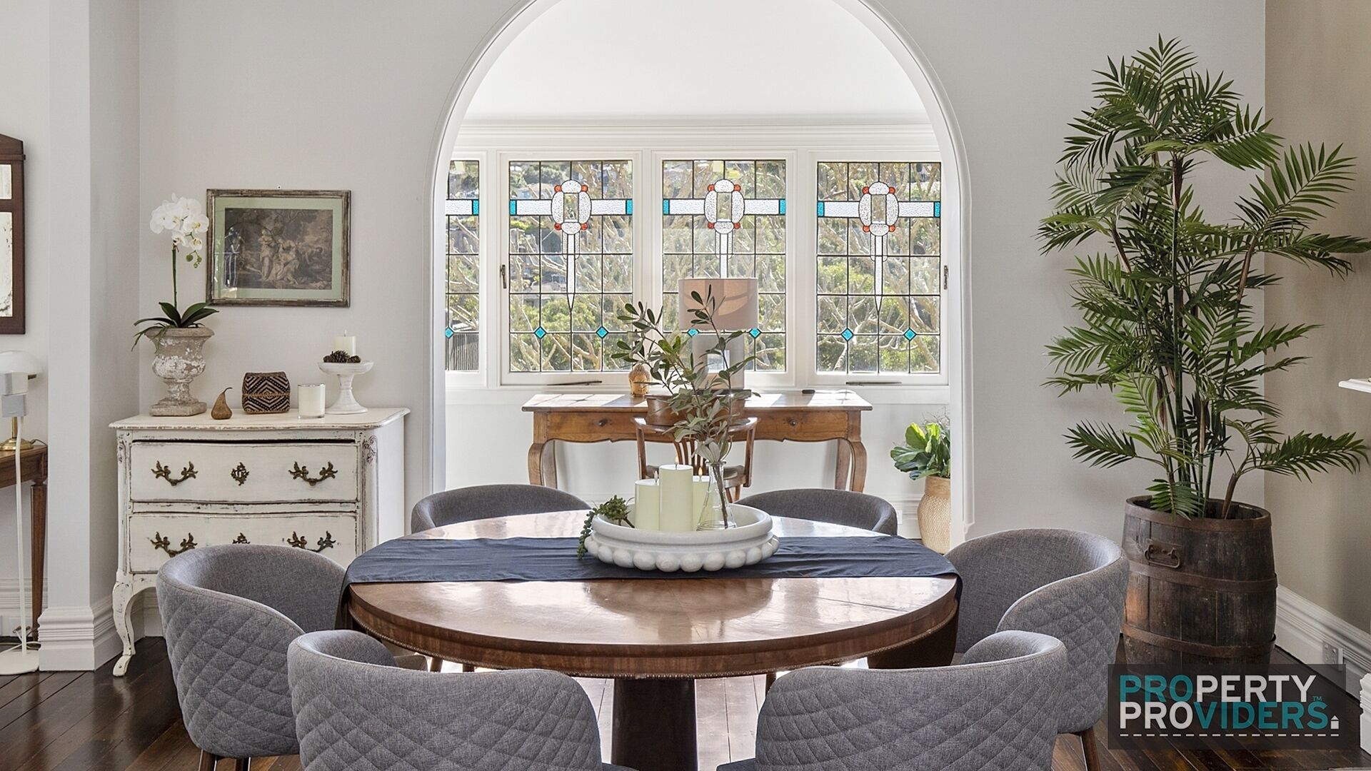 Modern Classic at Mosman Bay - 5 Mins To Ferry — image 8