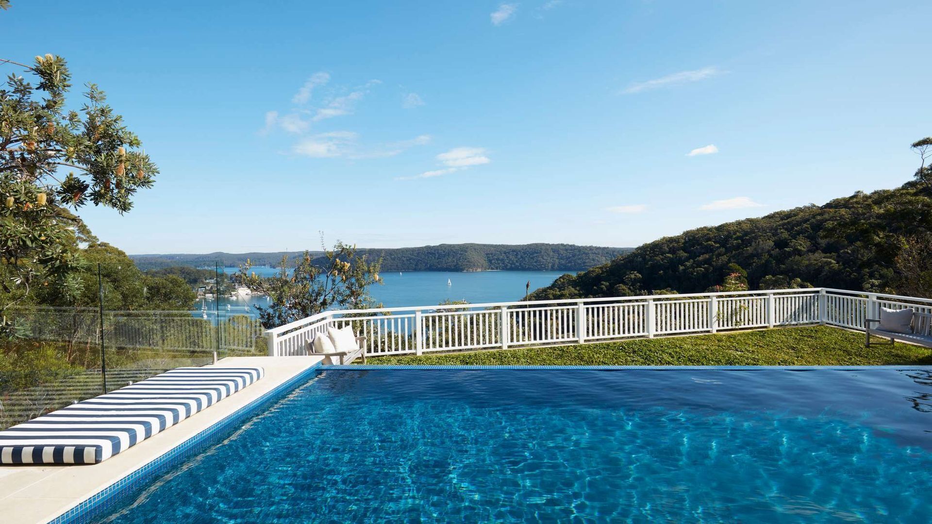 Lotus by Contemporary Hotels — image 5