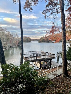 Property grounds - Lakefront Oasis: Dock, Porch, Kayaks, Arcade & Gameroom (Ten Mile)