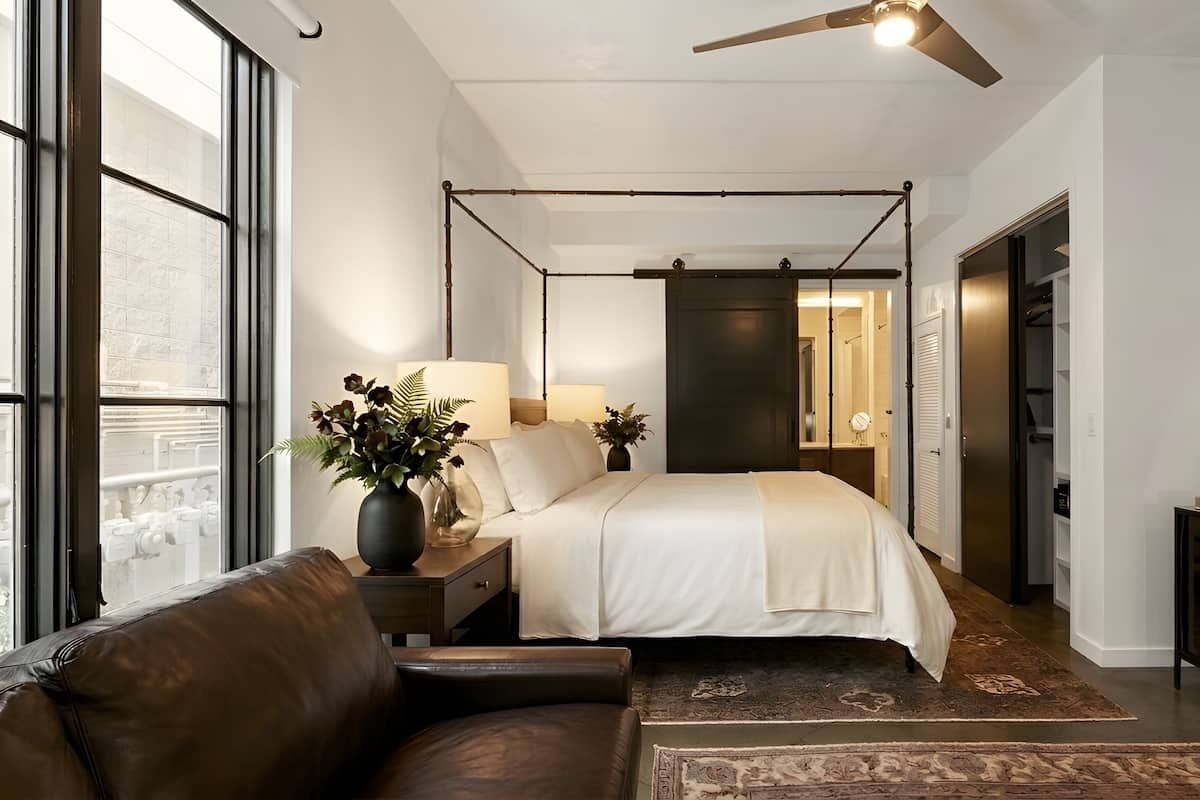 ラグジュアリー ルーム テラス (1 Bedroom) | 1 室のベッドルーム、ミニバー、セーフティボックス (室内)、客室ごとに異なる装飾