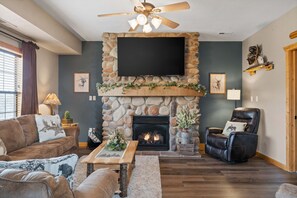 Smart TV, fireplace, DVD player