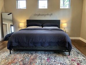 3 Schlafzimmer, Zimmersafe, Schreibtisch, Bügeleisen/Bügelbrett