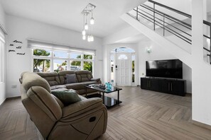 Smart TV, table tennis, books