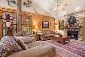 Smart TV, fireplace, DVD player