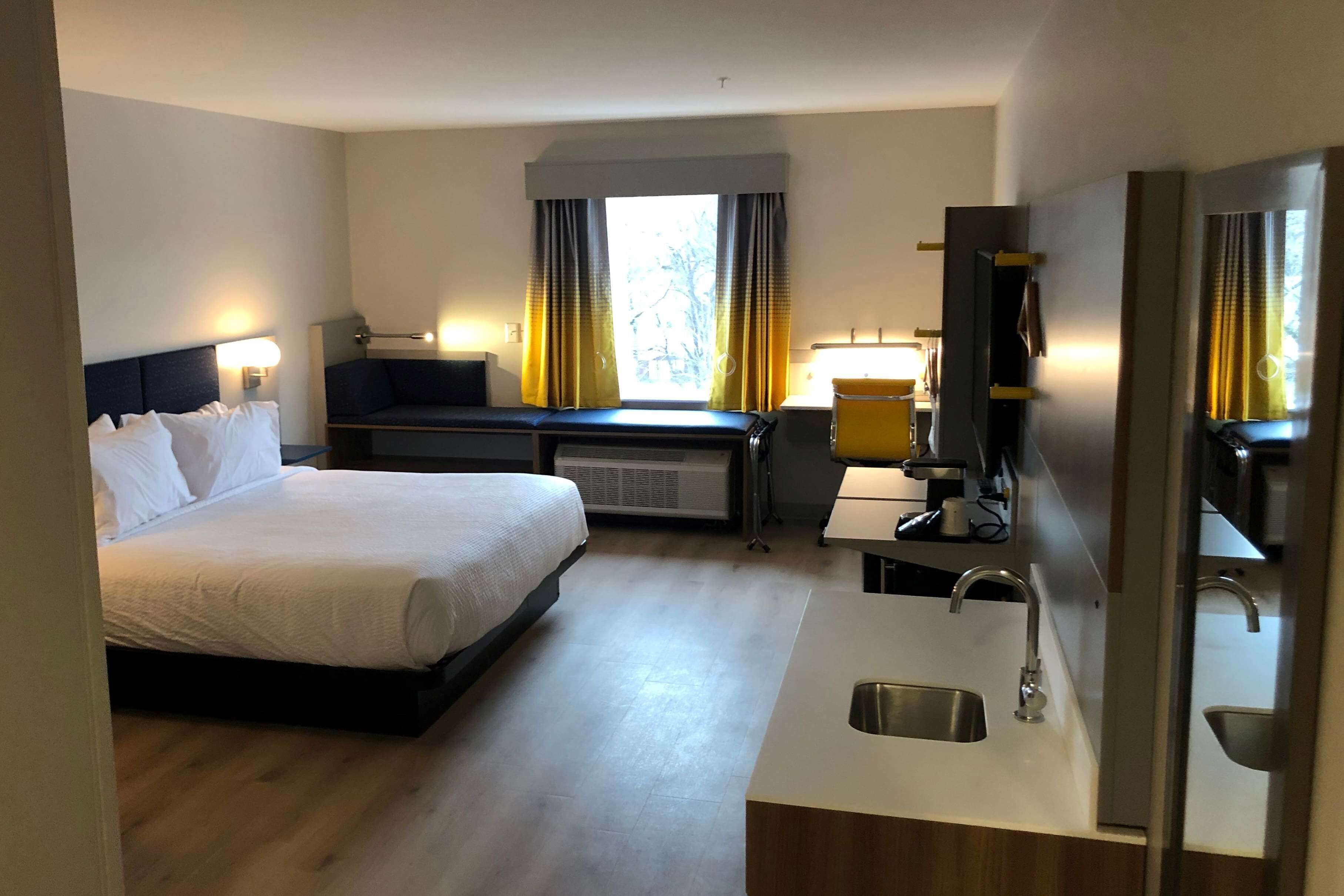 pillow-top beds, individually decorated, individually furnished, desk