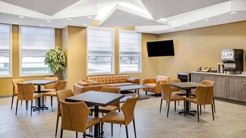 Free daily buffet breakfast