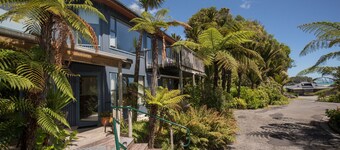 Garden view spacious ground floor apartment