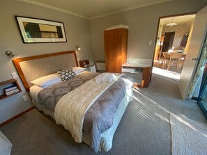 1 chambre, bureau, fer et planche Ă repasser, Wi-Fi gratuit