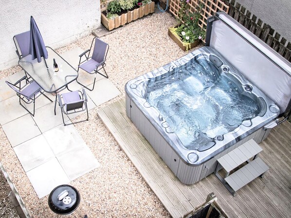 Terrace/patio - 3 bedroom accommodation in Mauchline (Mauchline)