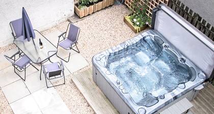 3 bedroom accommodation in Mauchline