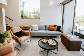 Smart TV, stereo - Lake Edge | Central lakefront apartment | 3 bed (Wanaka)