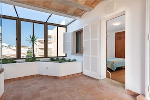 4 habitaciones, tabla de planchar con plancha y wifi gratis