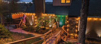 7Bdr/5Bth, Amazing View, Lake/Swim. 1/2 ml Ski Hunter Resort, Hot Tub/Sauna.Golf