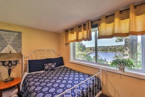 7 bedrooms, desk, iron/ironing board, free WiFi