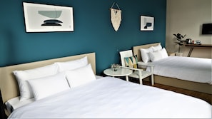 Deluxe Quadruple Room | Desk, laptop workspace, soundproofing, free WiFi - THE MIST DALAT (Da Lat)