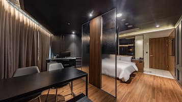 Premium Double Room | Down comforters, free minibar, individually furnished, desk