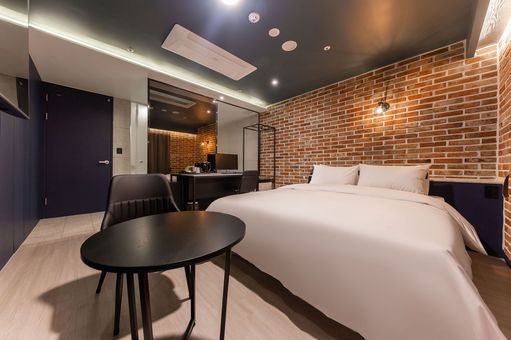 Dundyner, gratis minibar, individuel indretning, skrivebord