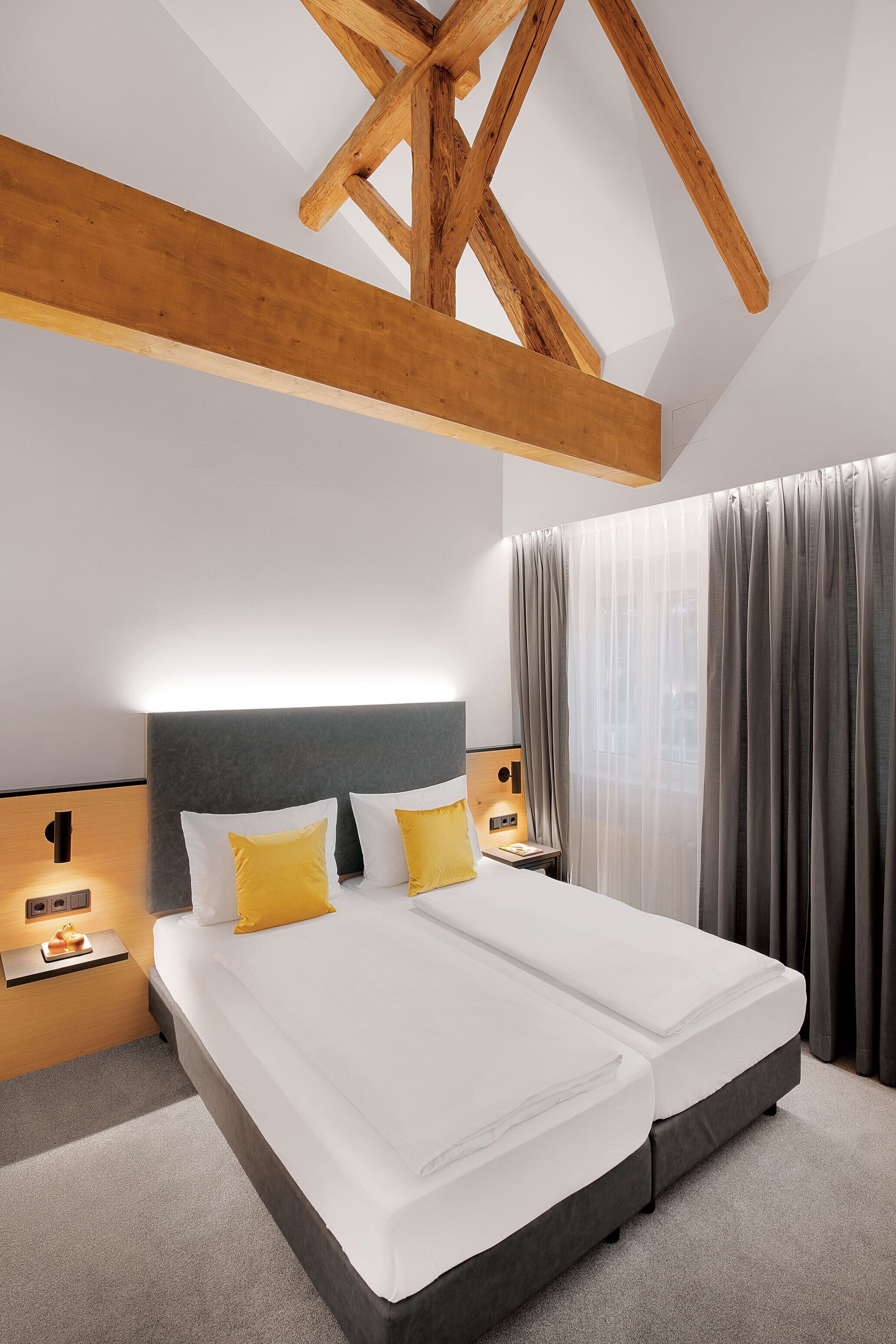 1 bedroom, desk, laptop workspace, free wifi