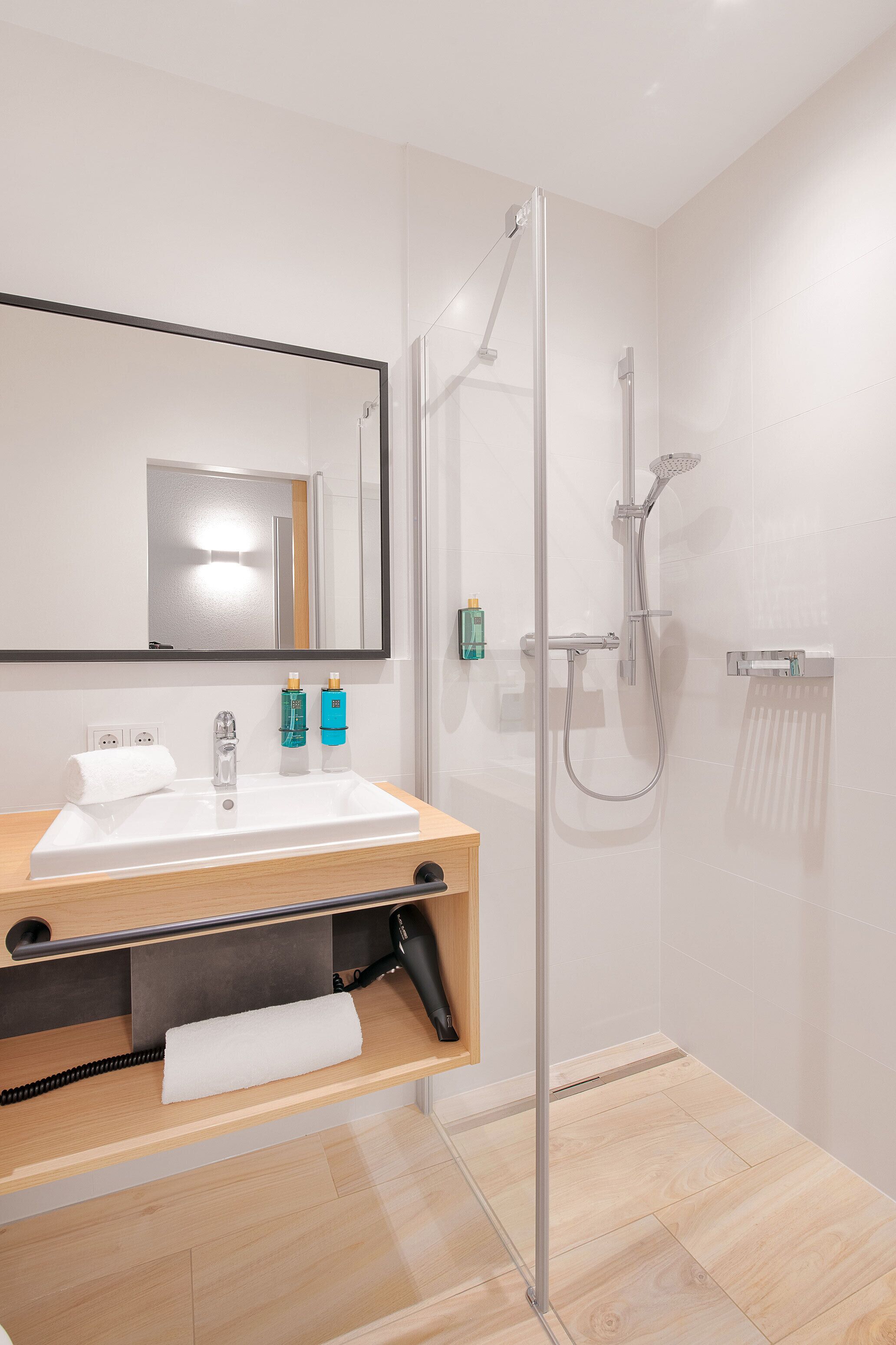 comfort single room, 1 single bed | bathroom | designer toiletries, hair dryer, towels, soap