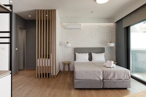 5 dormitorios, tabla de planchar con plancha, cuna de viaje y Internet