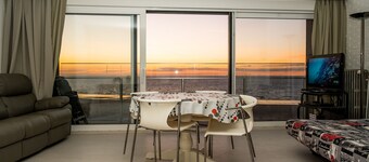 Modern studio with sea view, next to Casino Blankenberge