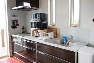 Villa, Non Smoking | Private kitchen | Fridge, microwave, stovetop, toaster