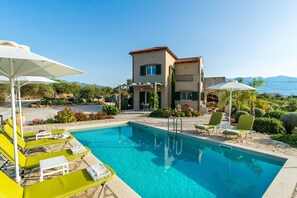 Outdoor pool - Villa Helios, luxury holiday home, private pool, peaceful rural environment (Xirosterni, Crete)